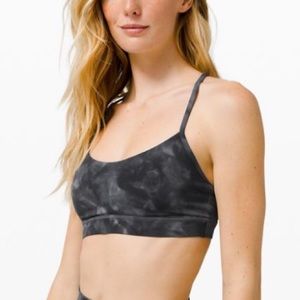Lululemon sports bra, size 4, color gray tie dye